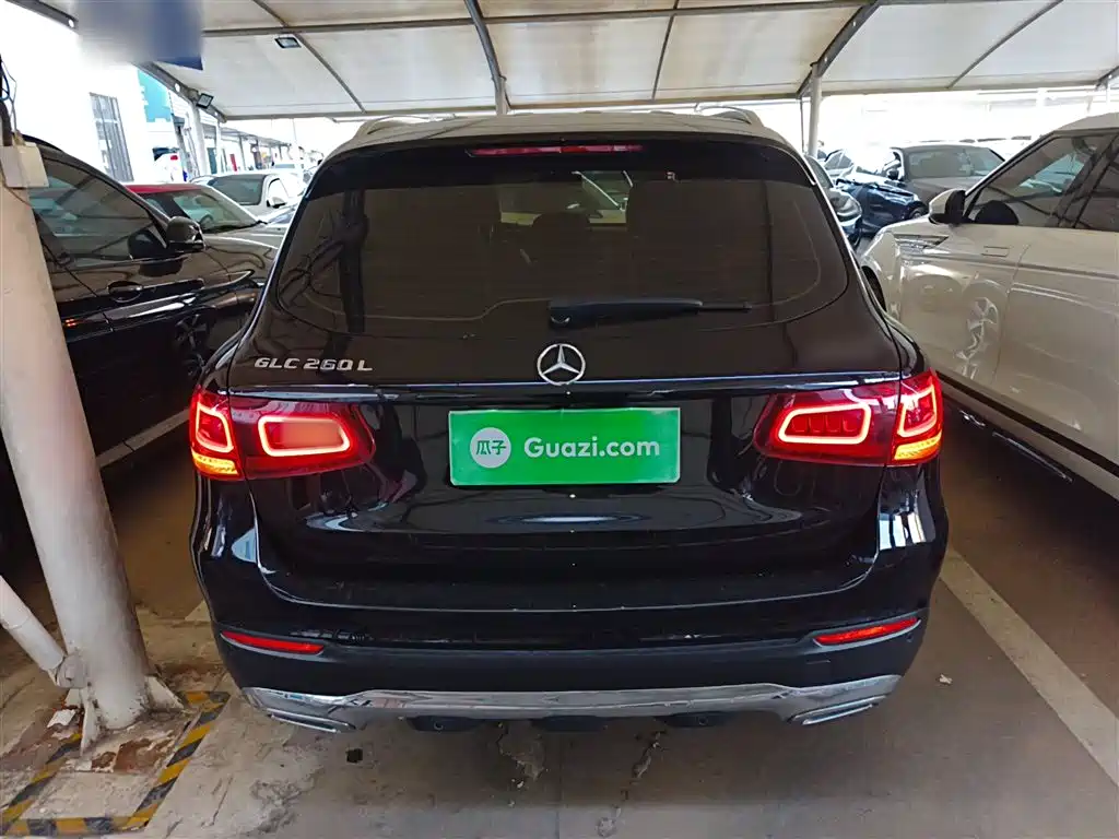 MERCEDES-BENZ GLC
