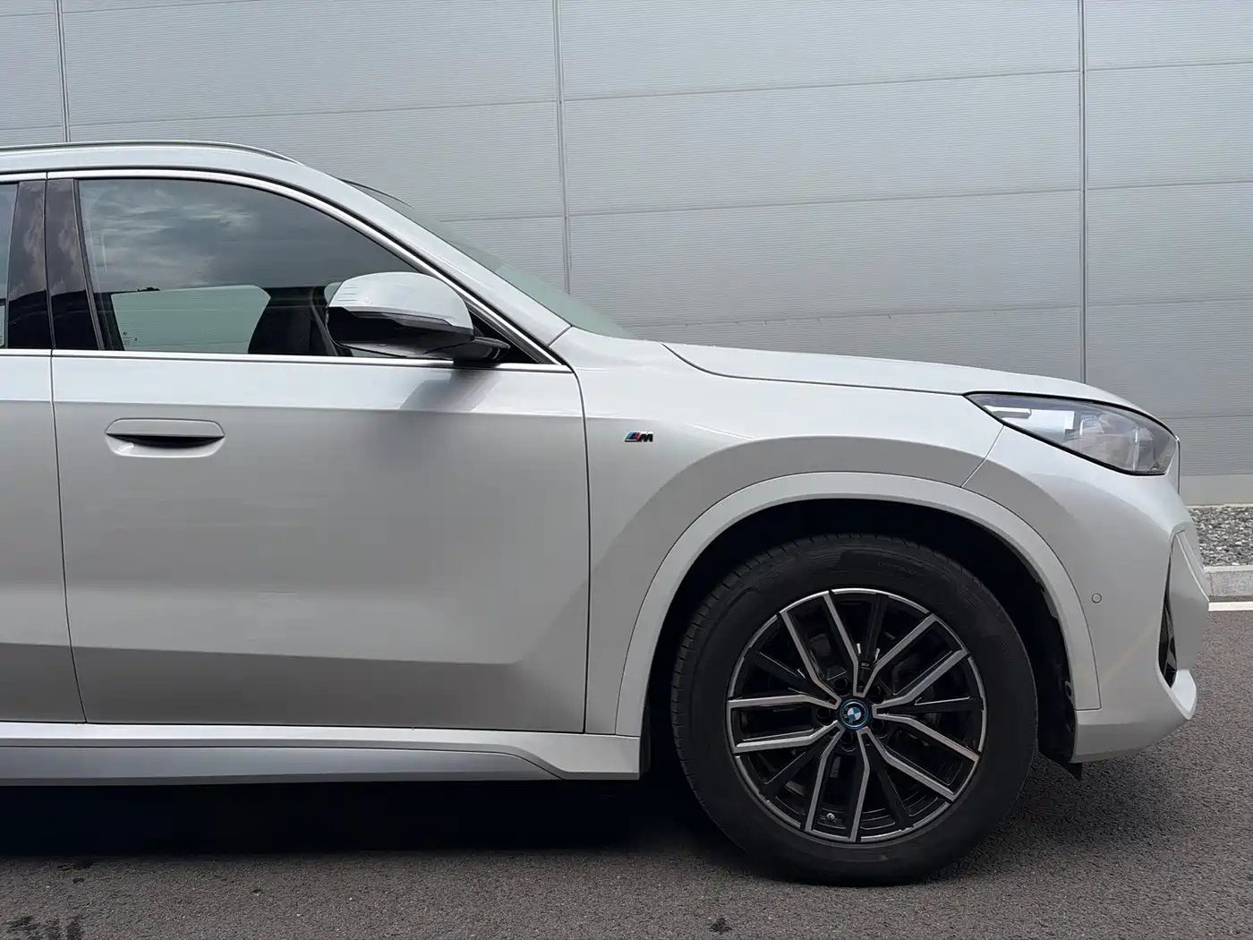 BMW iX1 2025 2025 eDrive25L M Sport Package