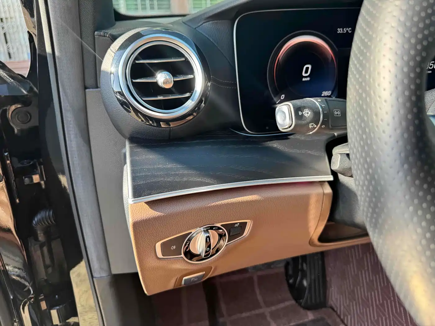 Mercedes-Benz E-Class 2021 E 300 L Sport Fashion фото 22