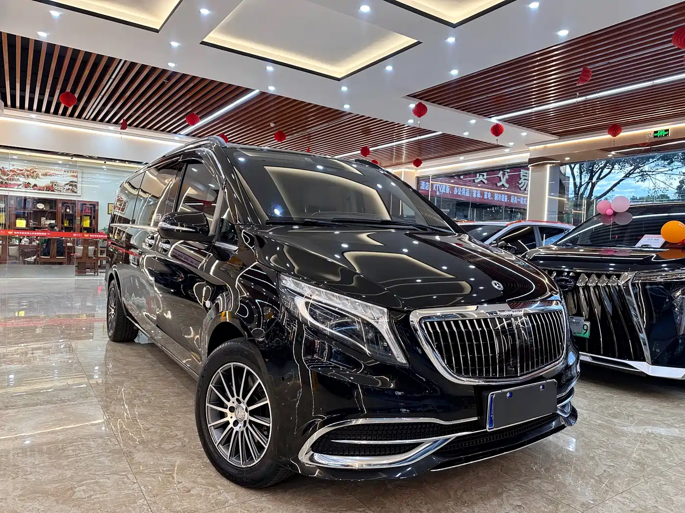 Mercedes-Benz Vito 2018 2.0T Business Edition China VI фото 3