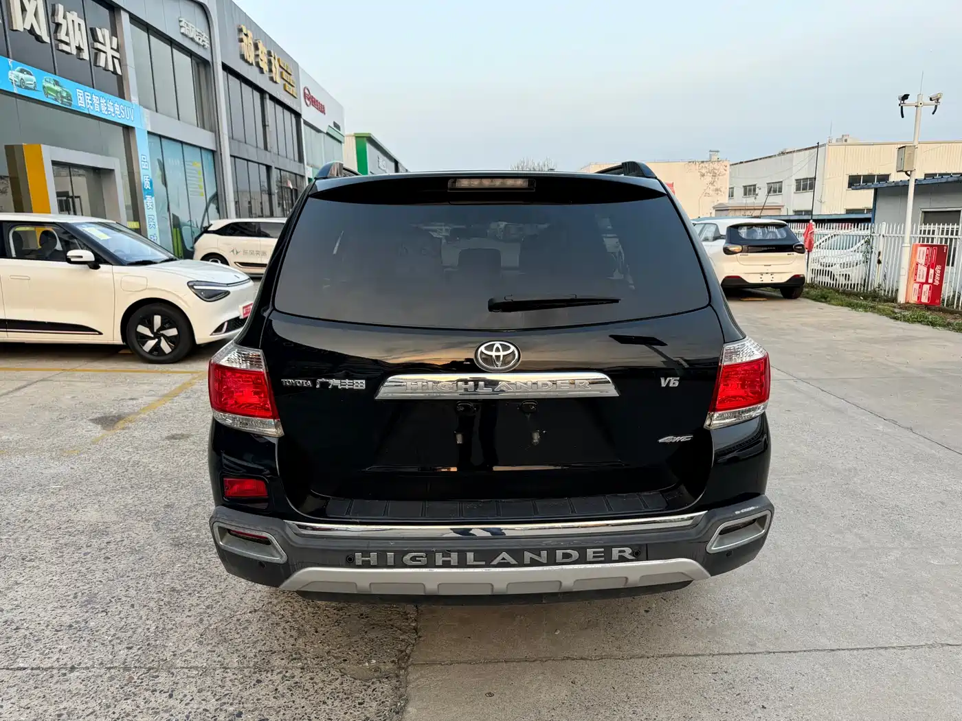 Toyota Highlander 2013 2.7L 2WD 7-seater Purple Gold Edition фото 16