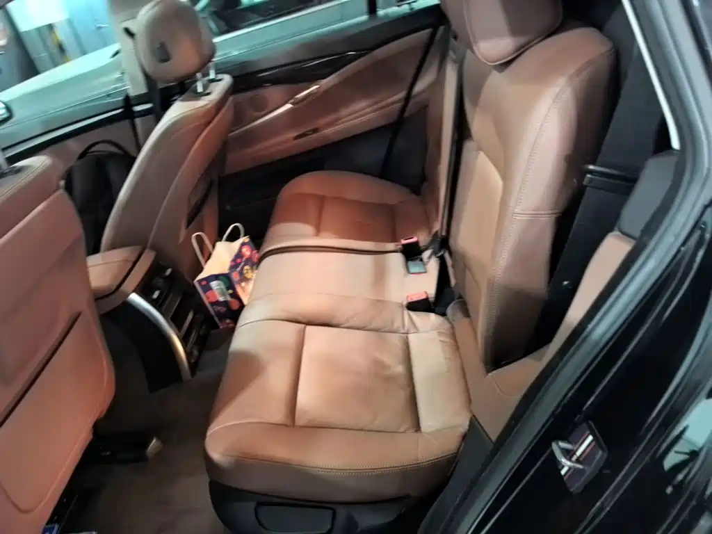 BMW 5 Series GT 2015 2014 528i Leading