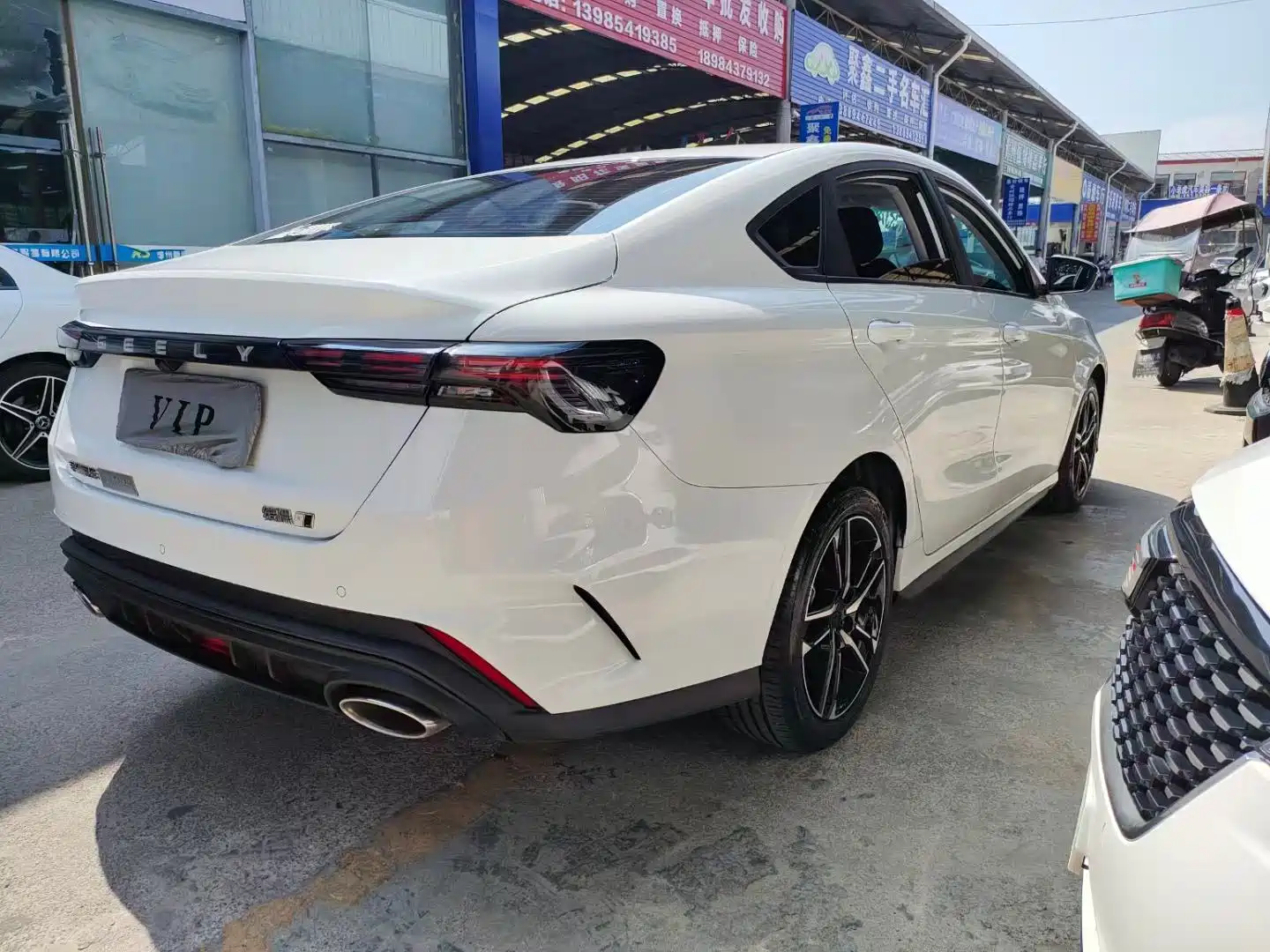 Фото 9 - Geely Binrui