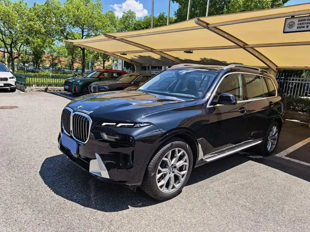 BMW X7 2025 2024 xDrive40i Leading Luxury Package