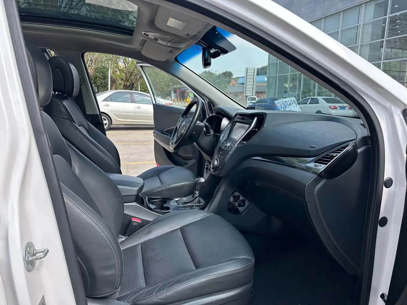 Hyundai Santa Fe (Import) 2013 3.0L 4WD Comfort Navigation 7-seater Euro IV фото 13