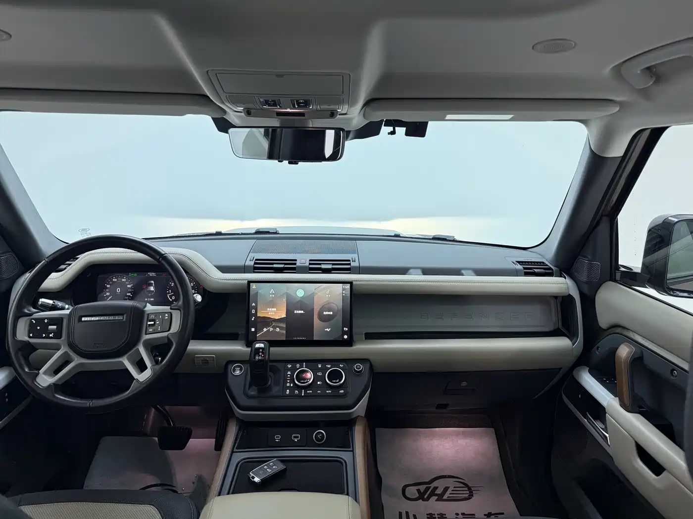 Land Rover Defender 2022 110 P400 X-DYNAMIC HSE фото 9