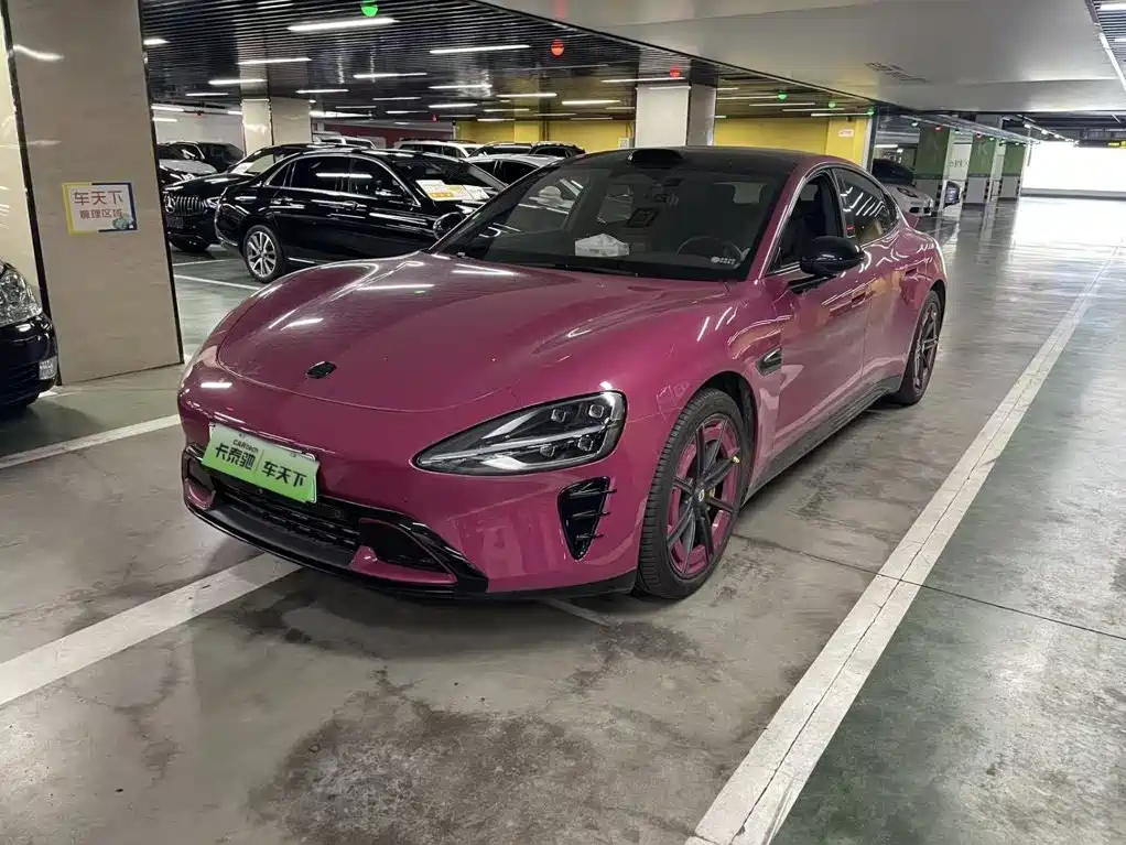 Xiaomi SU7 2024