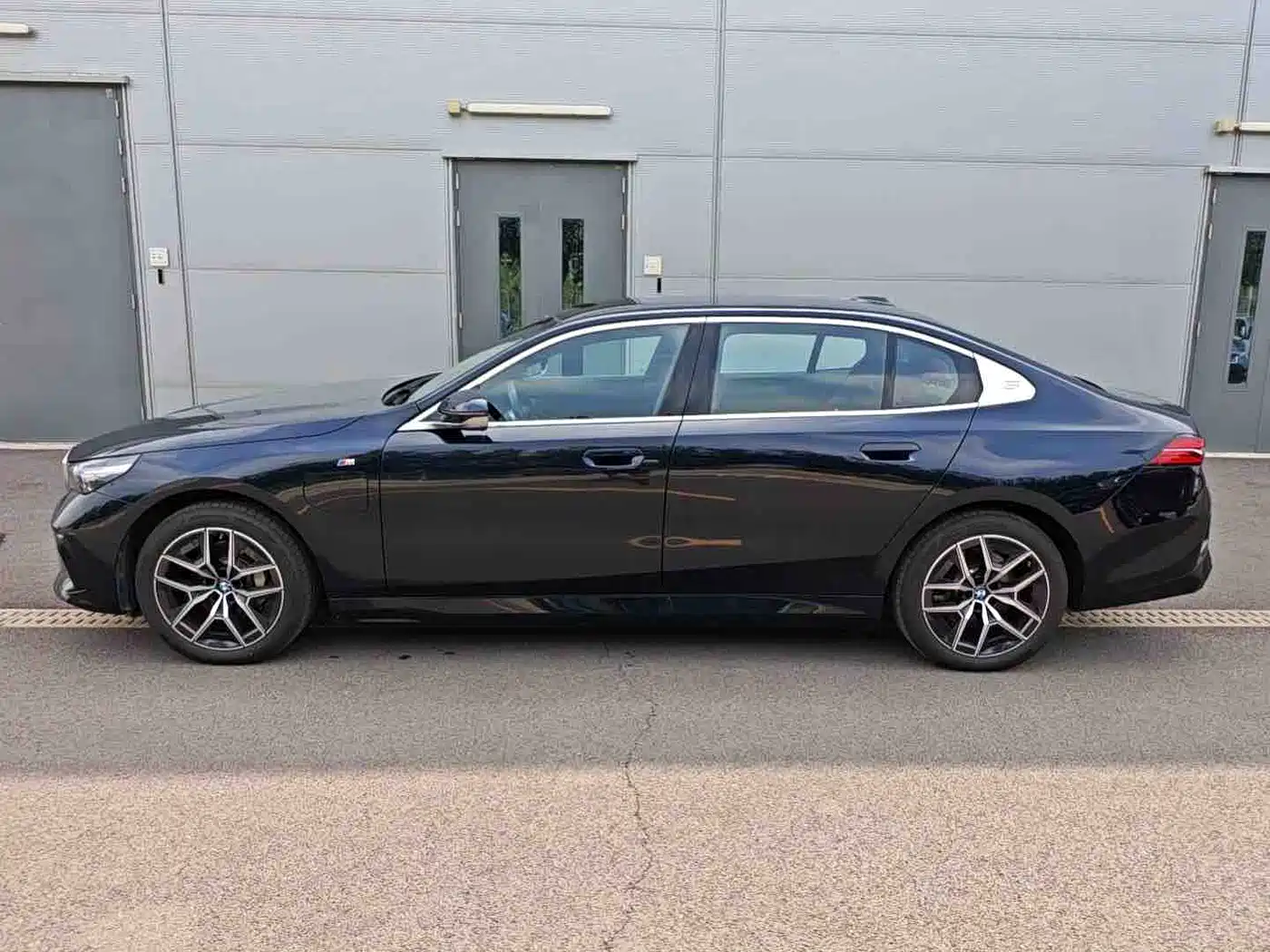 BMW i5 2025 2025 eDrive 35L M Sport Package