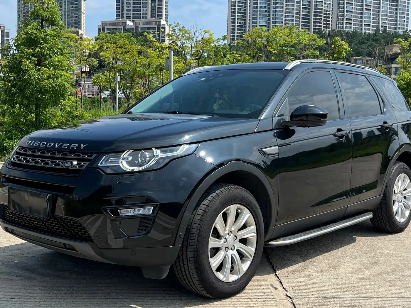 Photo 1 - Land Rover Discovery Sport