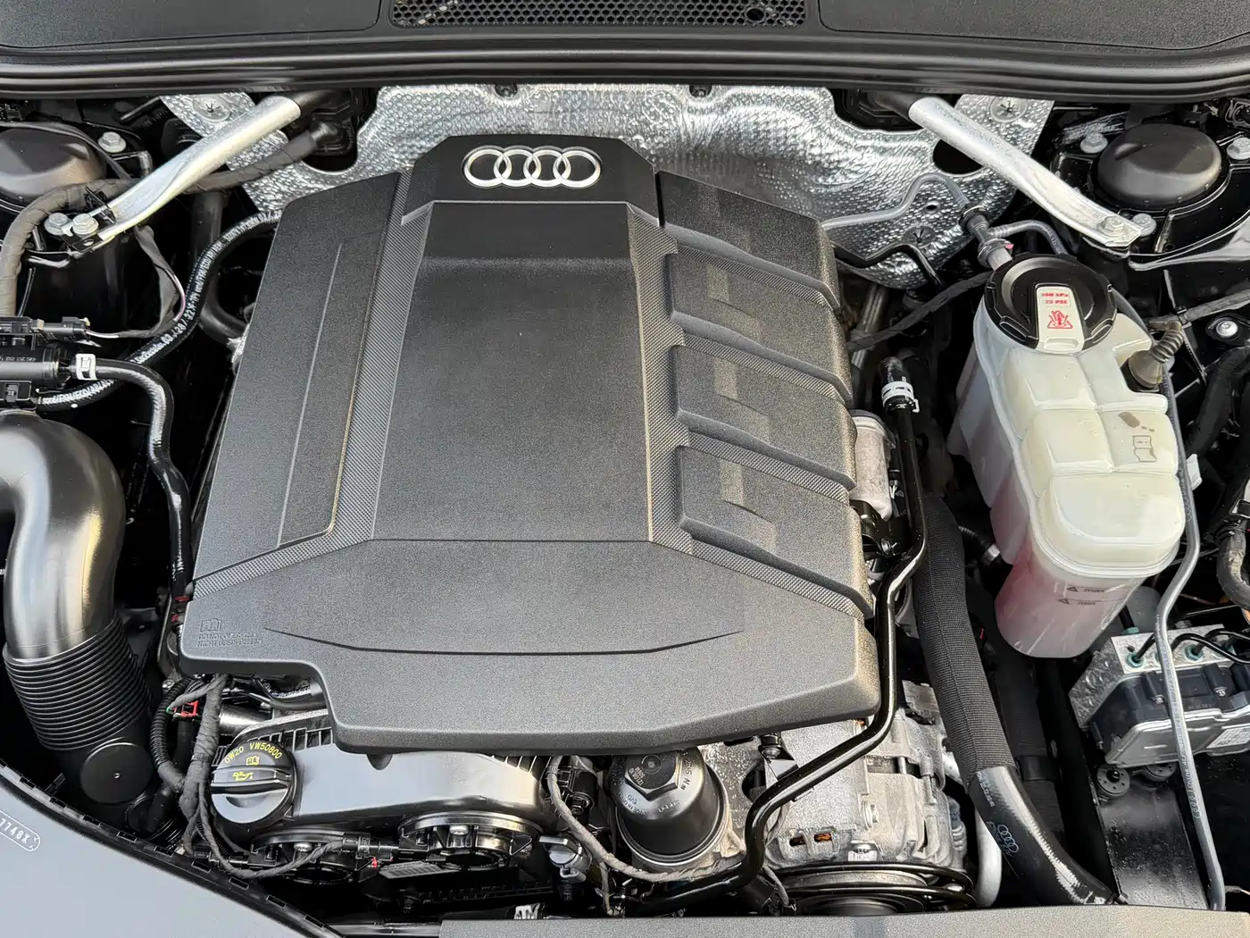 Audi A6L 2023 45 TFSI Premium Selection Dynamic фото 6