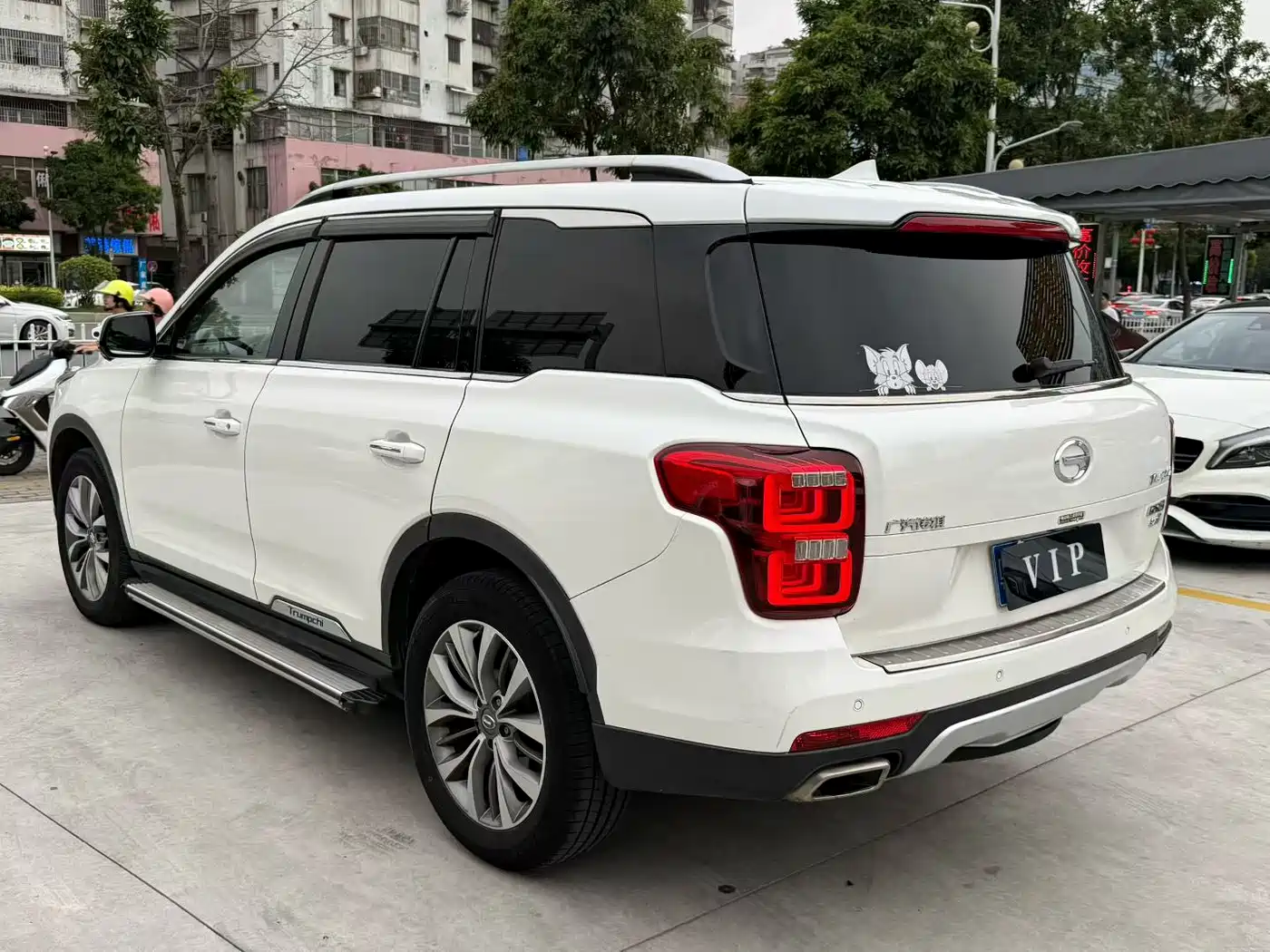 GAC Trumpchi Trumpchi GS8 2017 320T 2WD Luxury Smart Connect (7-seater) фото 4