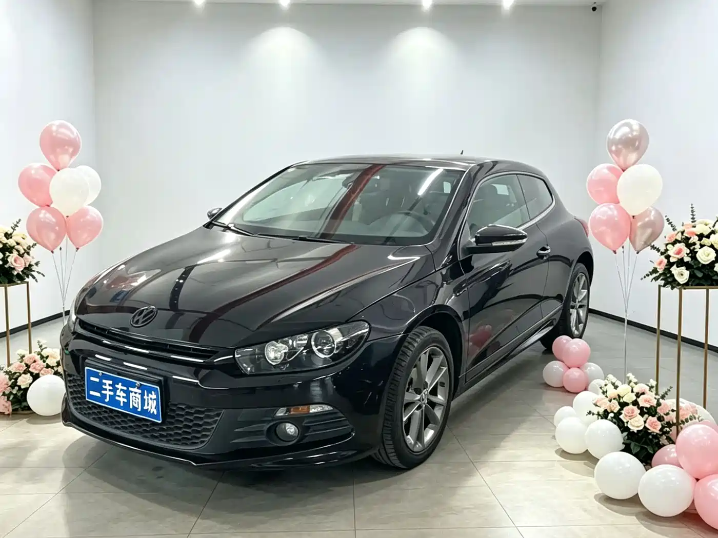 Volkswagen Scirocco 2011 2.0TSI Luxury фото 3