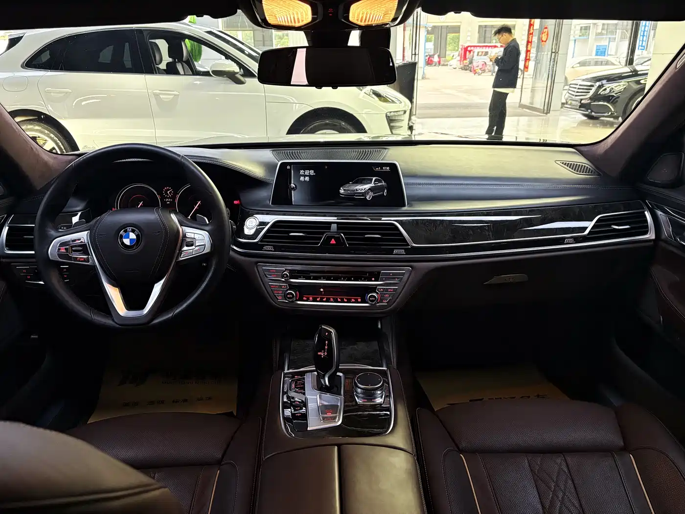 BMW 7 Series 2016 730Li Luxury фото 8