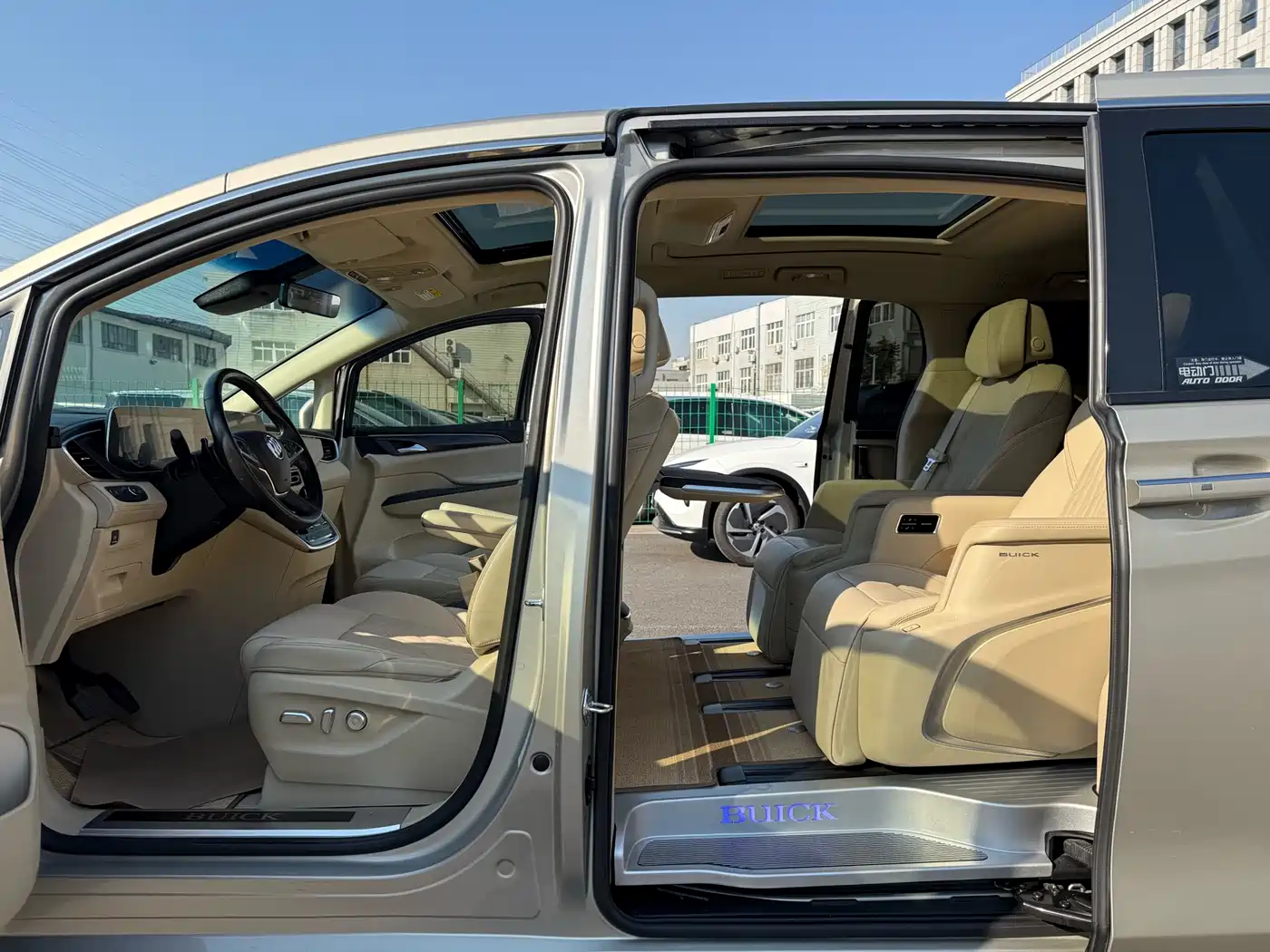 Buick GL8 2022 ES Landmark 653T Luxury фото 7