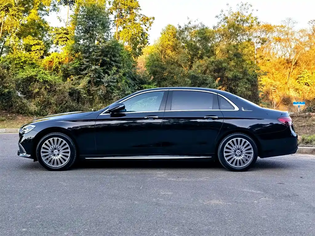 Mercedes-Benz E-Class 2021 E 260 L Sport фото 4