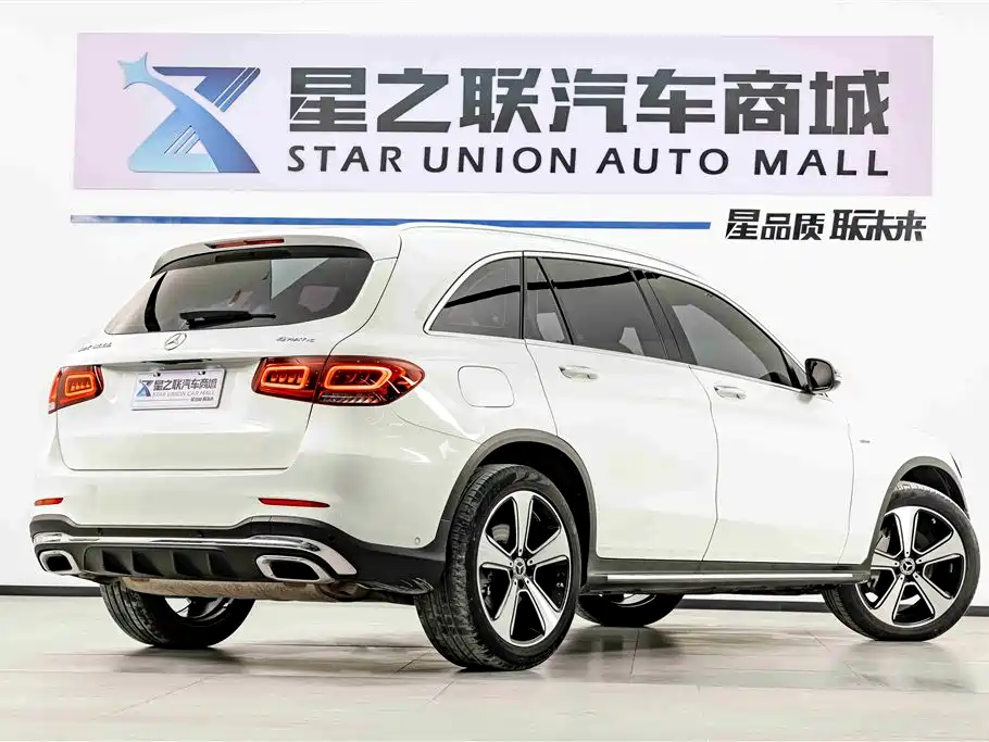 Mercedes-Benz GLC 2022 Facelift GLC 300 L 4MATIC Dynamic Collector's Edition фото 6