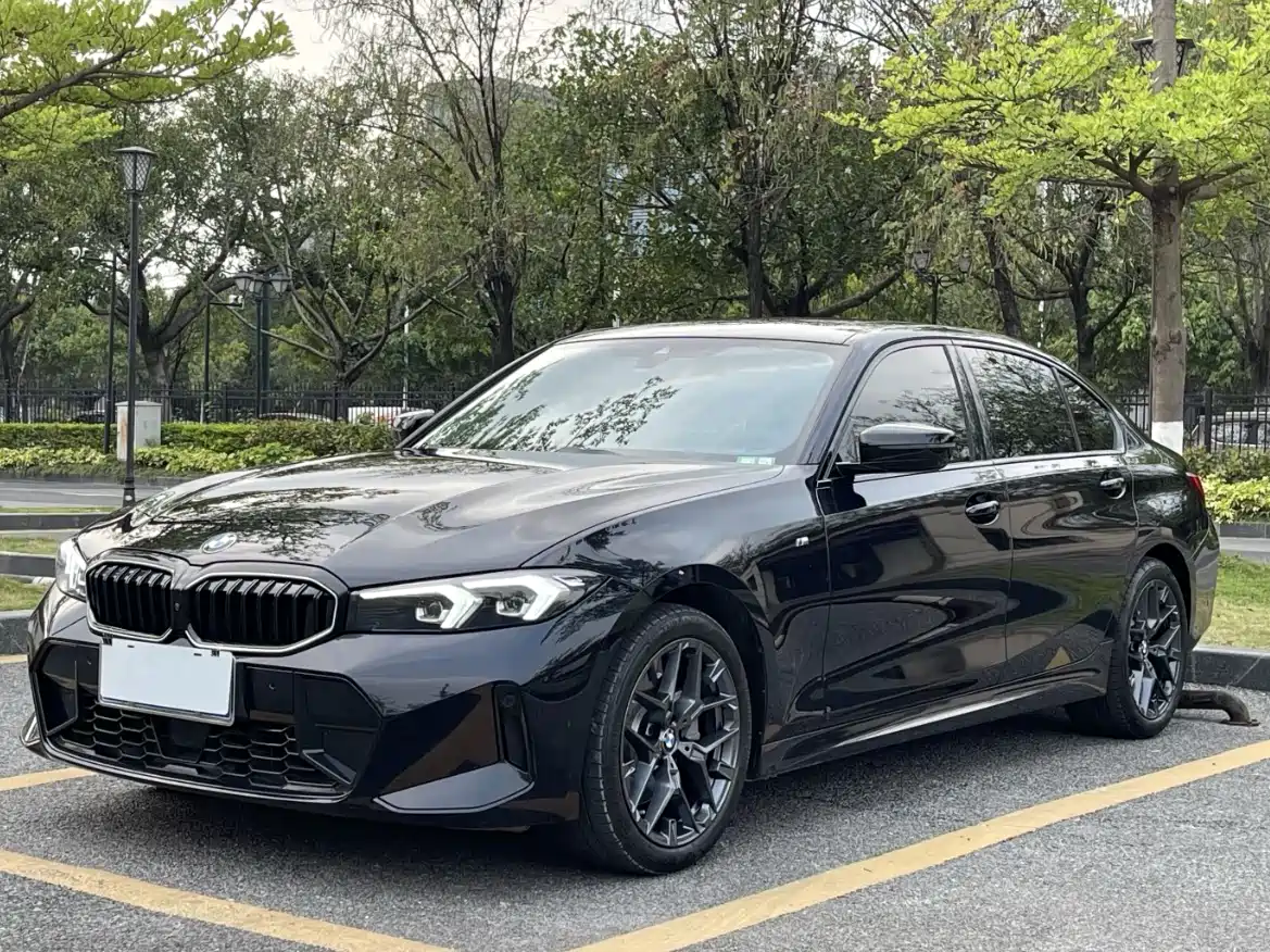 BMW 3 Series 2025 330Li M Sport Night Edition