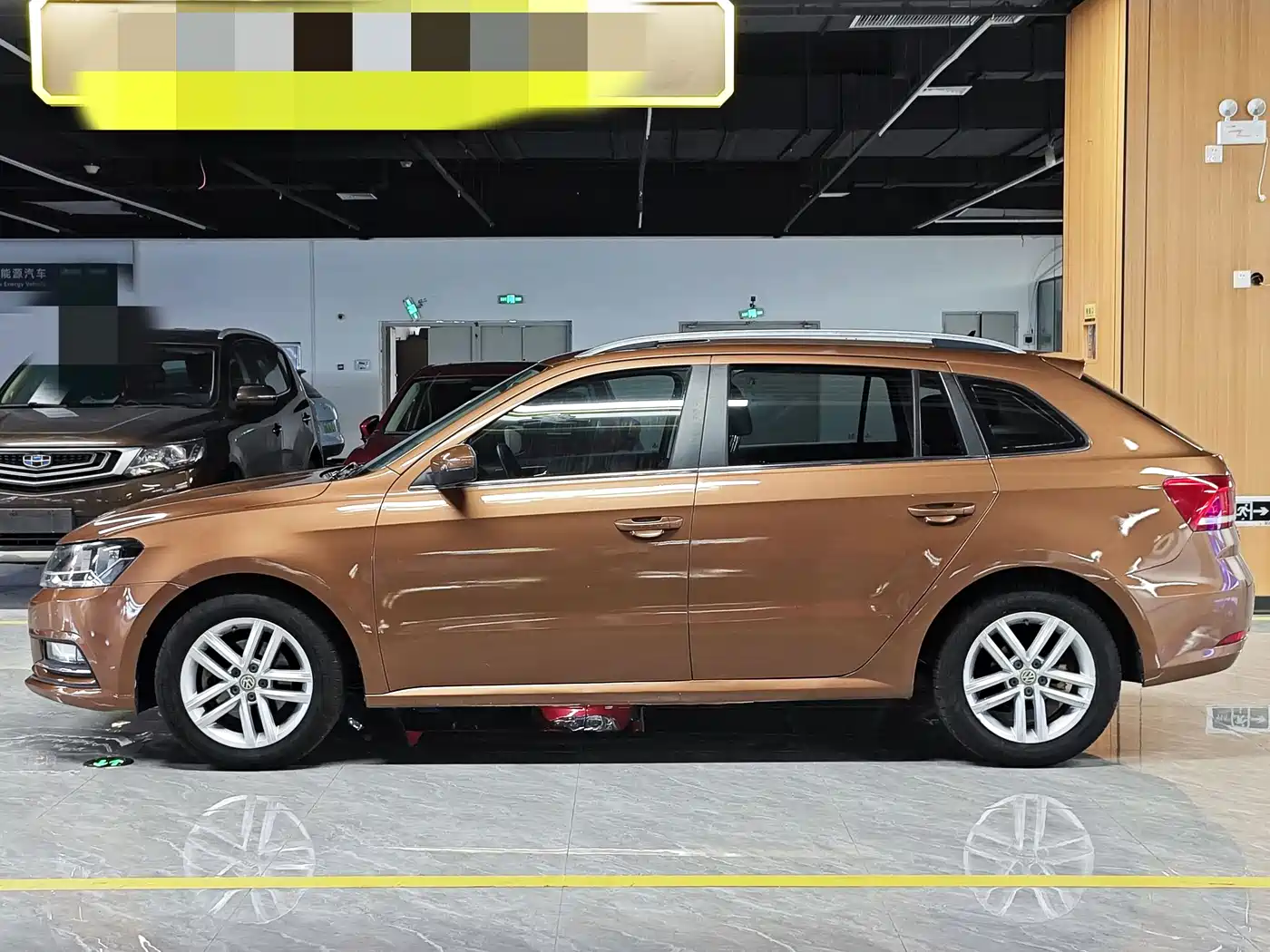 Photo 3 - Volkswagen Lavida Tour
