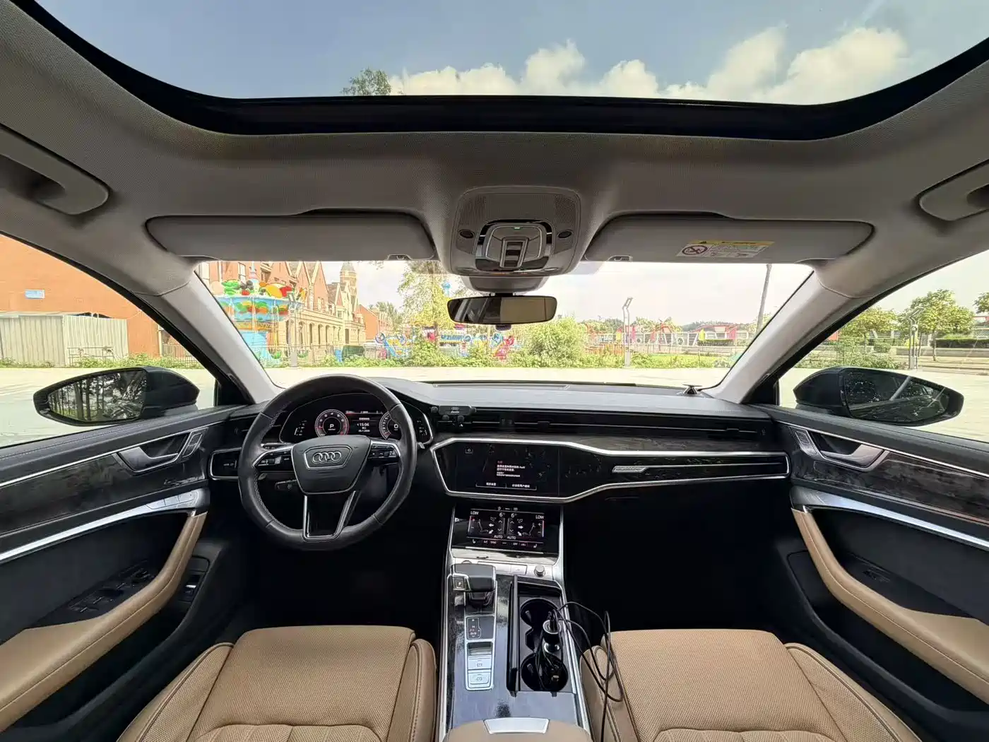 Фото 5 - Audi A6L