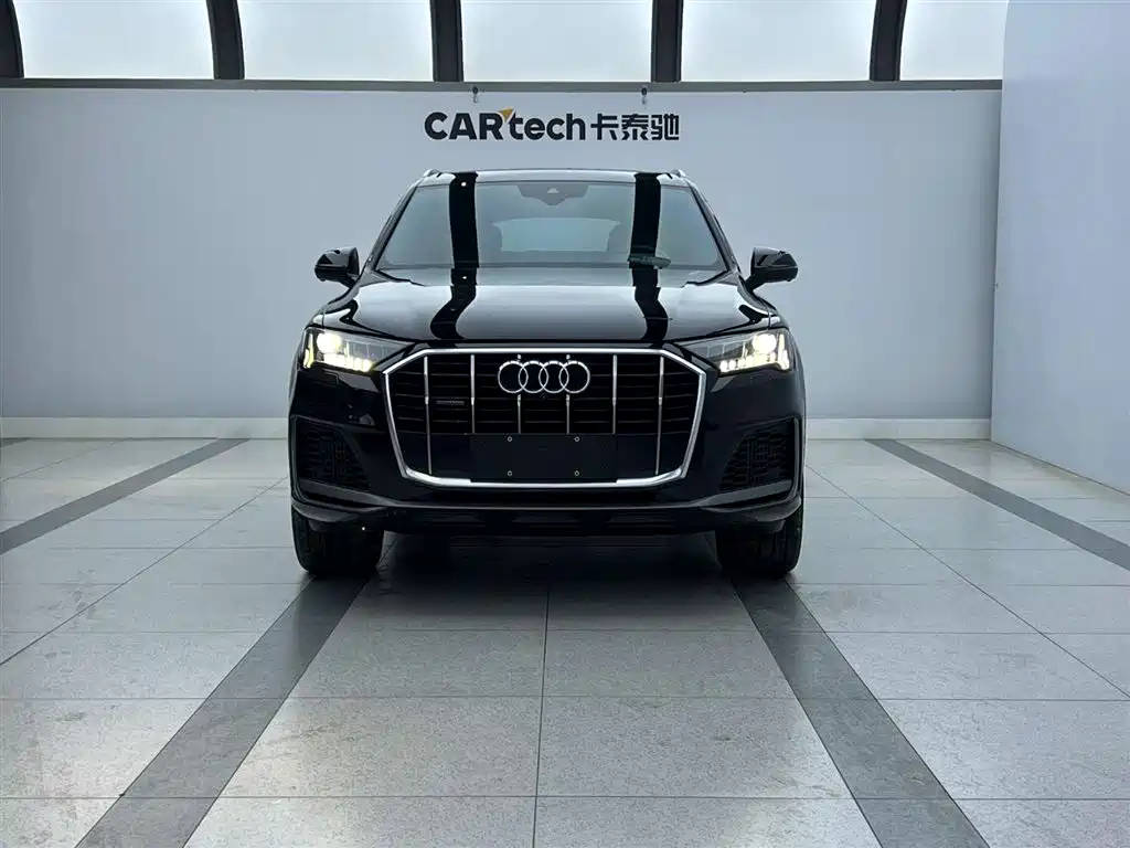 Audi Q7 2020 55 TFSI quattro S line Sport фото 2