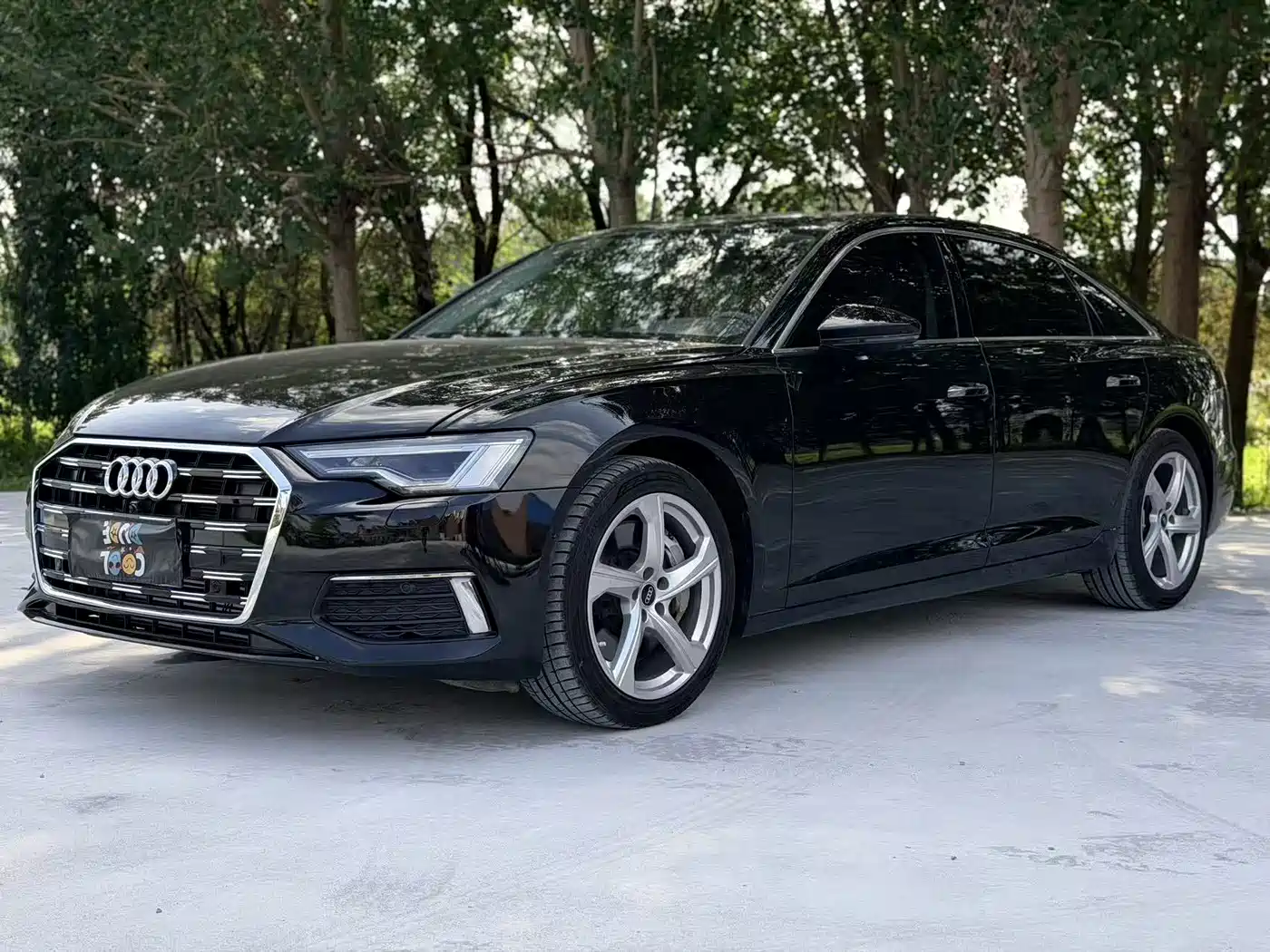 Фото 1 - Audi A6L