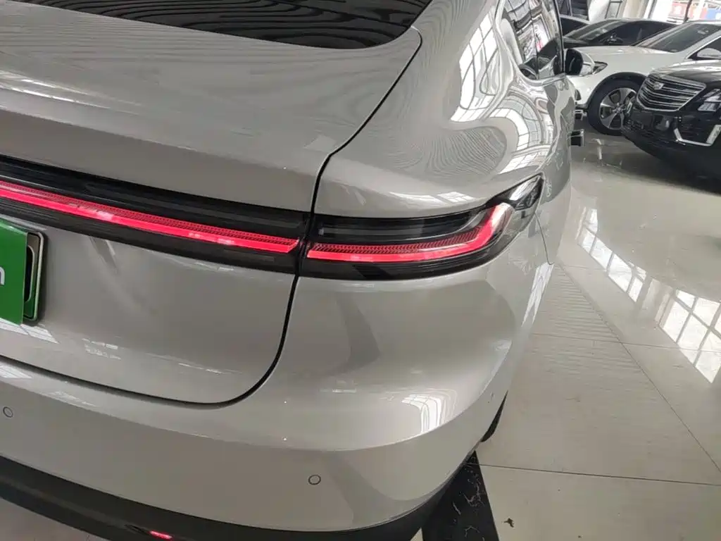 NIO ET7 2024 2023 75kWh