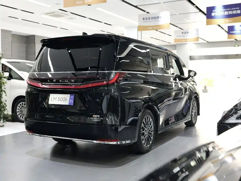 Lexus LM 2026 2023 500h 6-Seater Prestige Edition