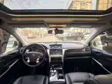 Фото 8 - Toyota Camry