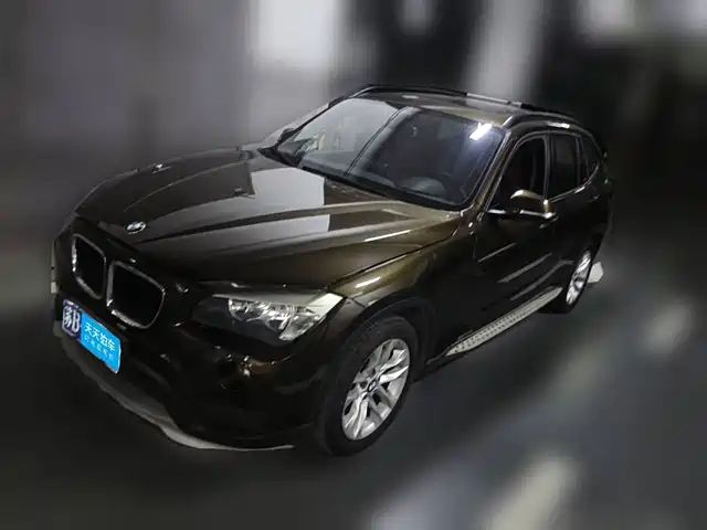 BMW X1 2015 Model sDrive18i Fashion Advanced Edition — фото 1