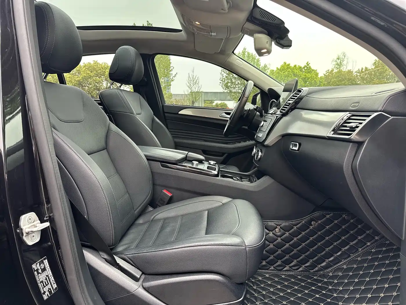 Mercedes-Benz GLE Coupe 2018 GLE 320 4MATIC Coupe SUV фото 10