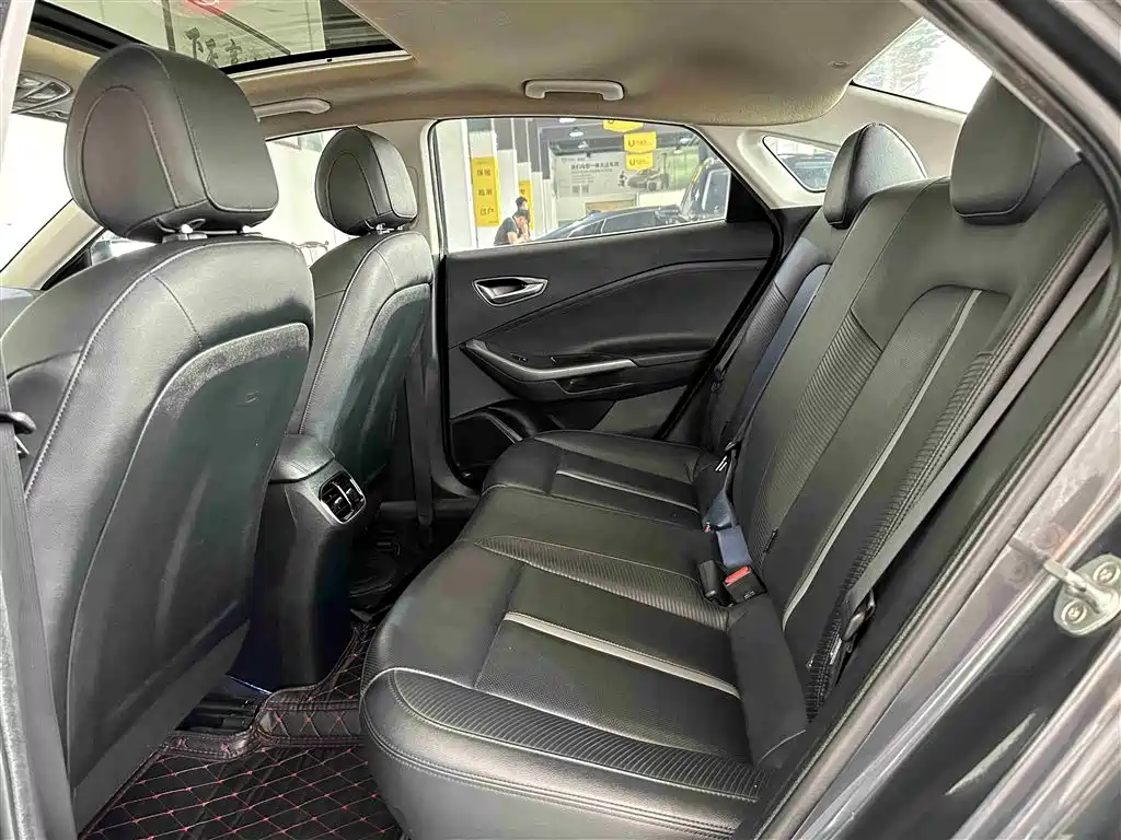 Hyundai Fista 2019 280TGDi Sport Edition China VI фото 5