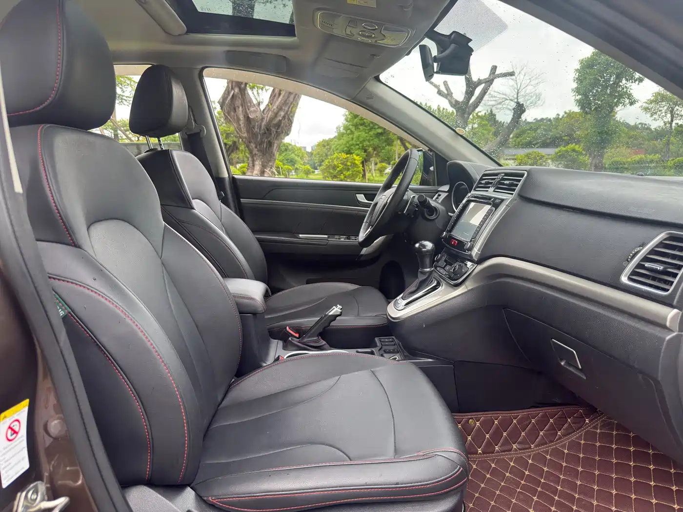 Photo 13 - Haval H6
