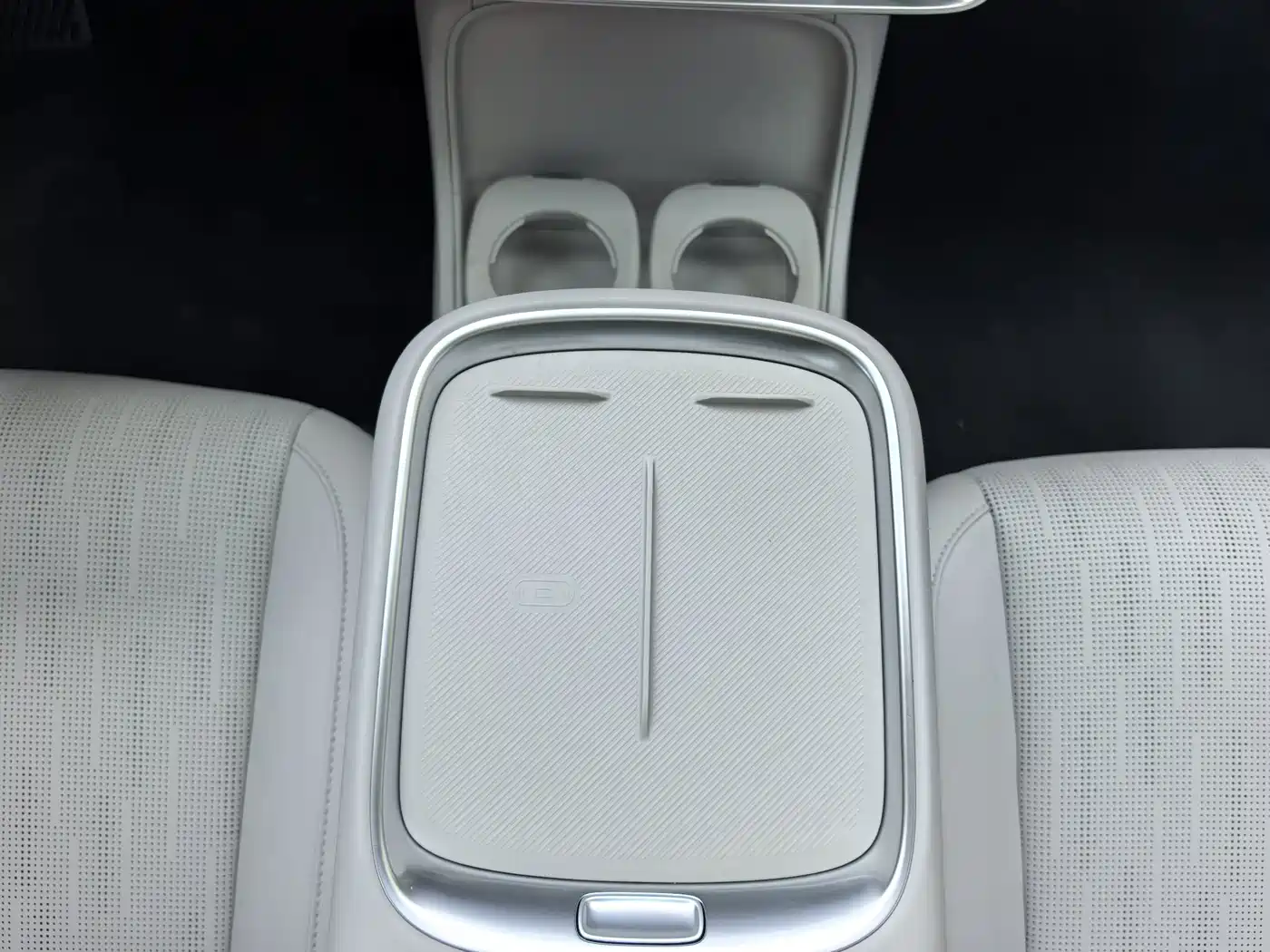 Фото 9 - Leapmotor B10
