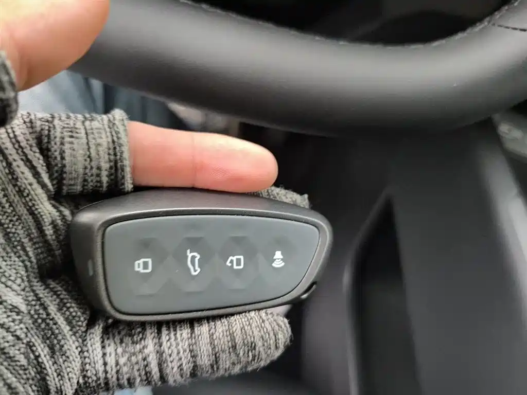 Haval Meng Long NEV 2026 Hi4 102 Premium фото 12