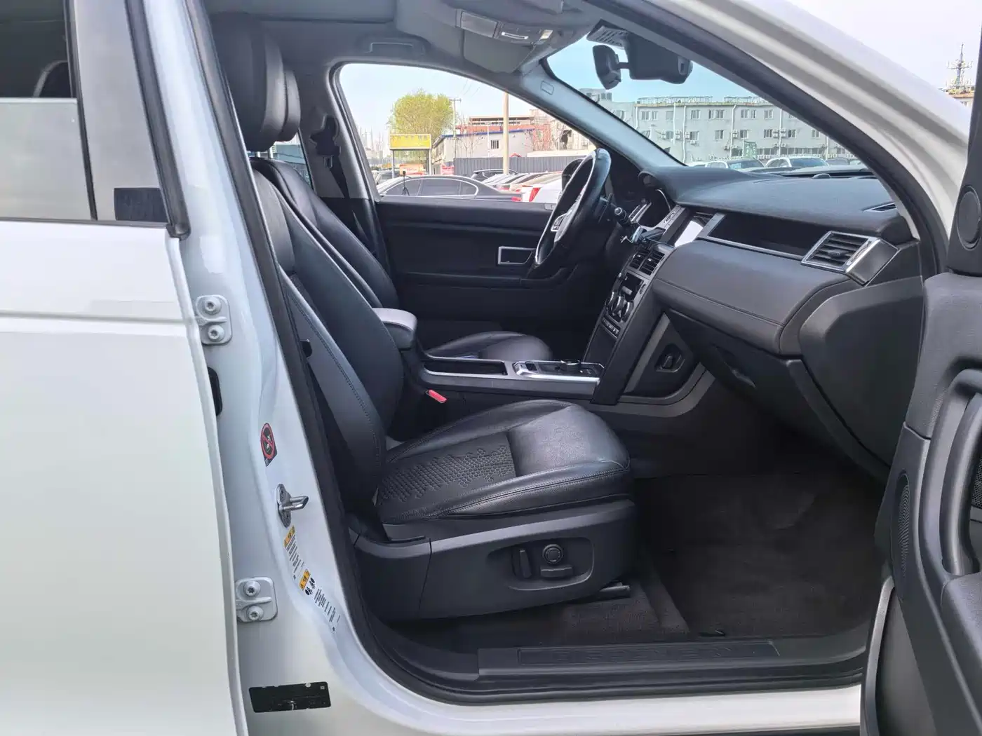 Land Rover Discovery Sport 2018 240PS PURE Edition фото 17