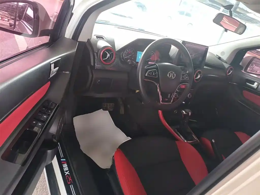 BAIC Senova X25 2018 2015 1.5L Automatic Elite