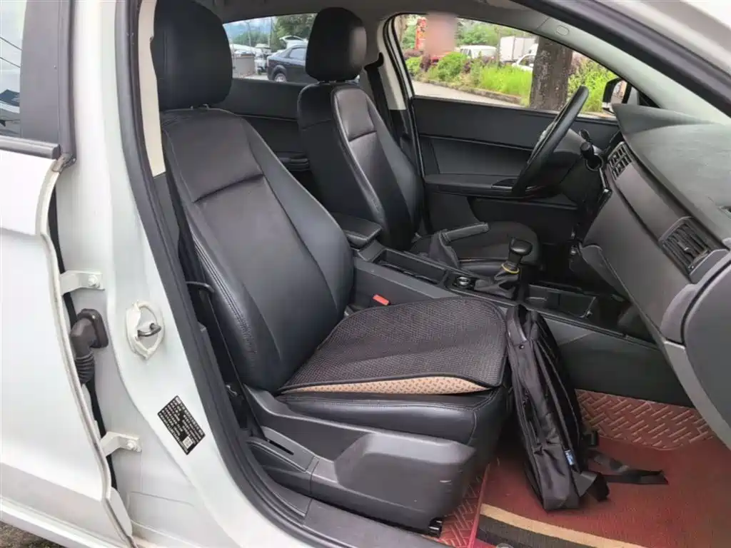 Qoros 3 2019 2018 Sedan 1.6L Auto Leading