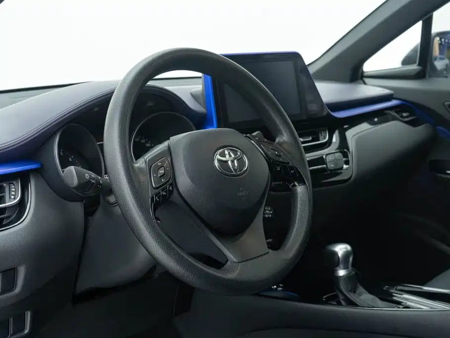 Toyota C-HR 2020 2020 Model 2.0L Leading