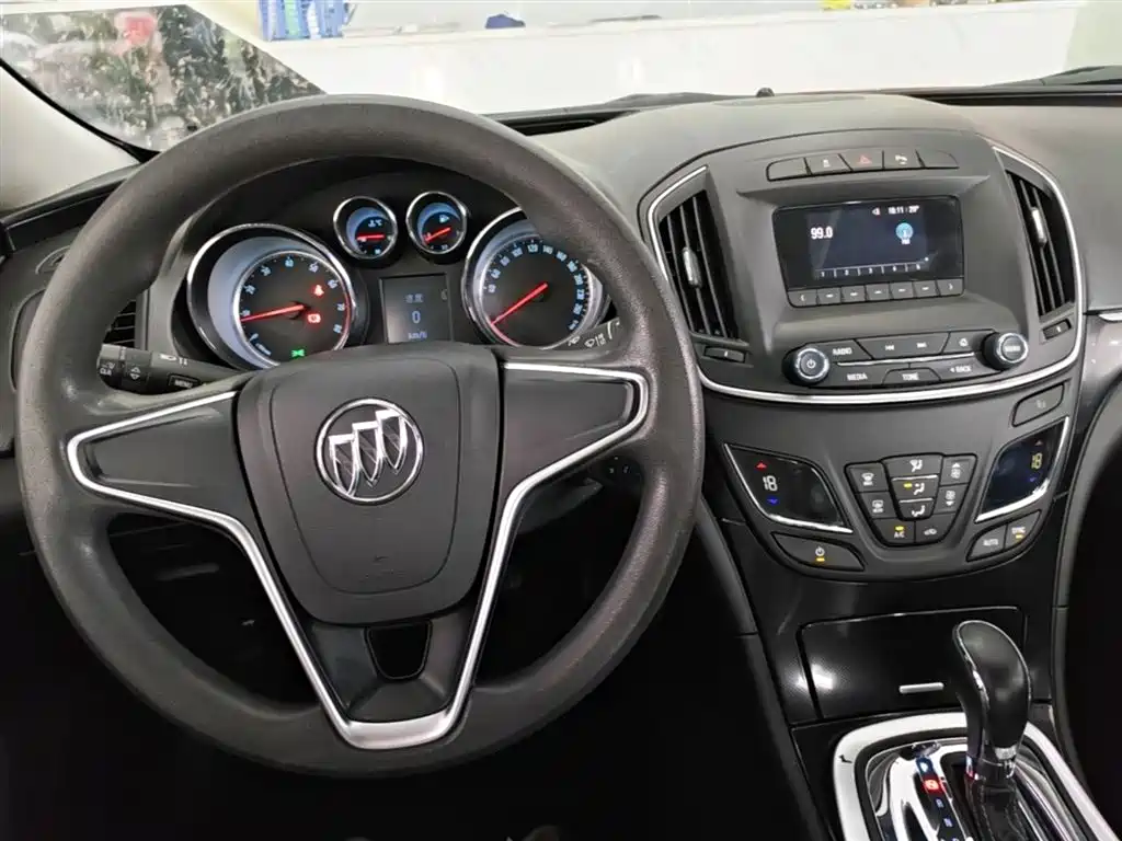 Buick Regal 2015 1.6T Leading Tech Edition фото 10