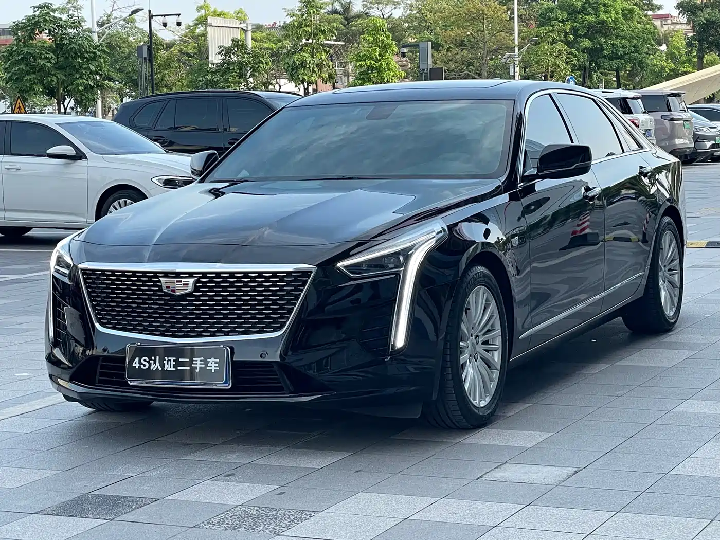 CADILLAC CT6