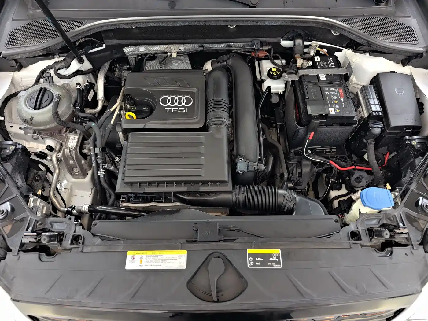 Audi Q2L 2019 2018 35 TFSI Launch Exclusive Edition China VI