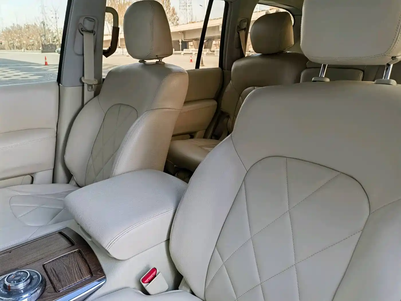 Nissan Patrol 2014 5.6L LE фото 14