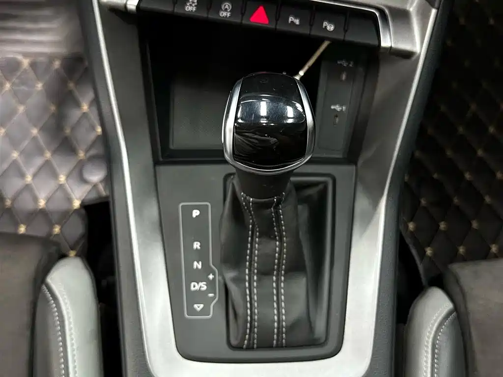 Audi Q3 2022 35 TFSI Fashion Dynamic фото 14