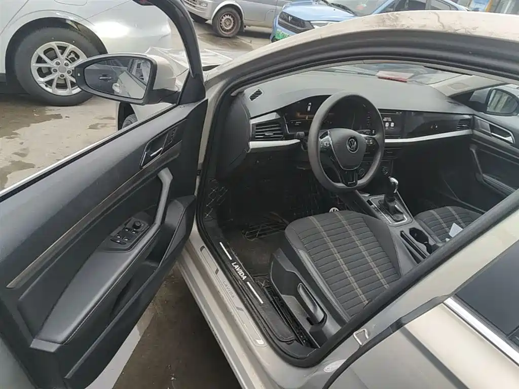 Volkswagen Lavida 2022 280TSI DSG Comfort Edition фото 16