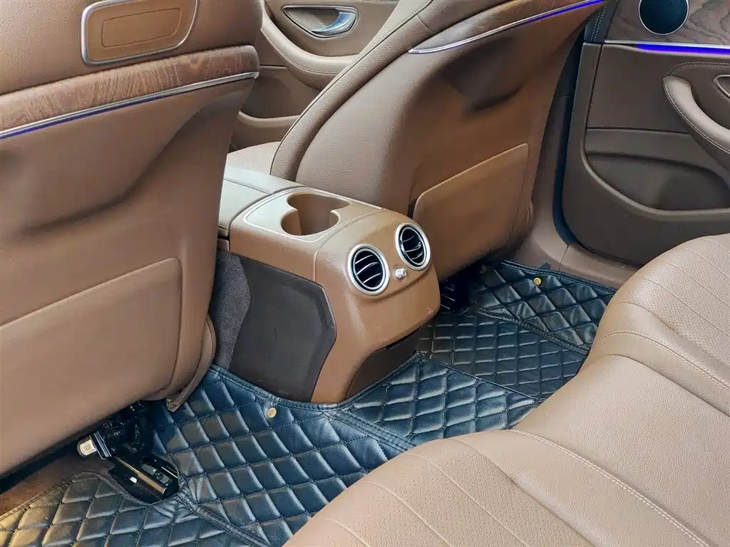 Mercedes-Benz E-Class 2019 E 300 L Fashion фото 9