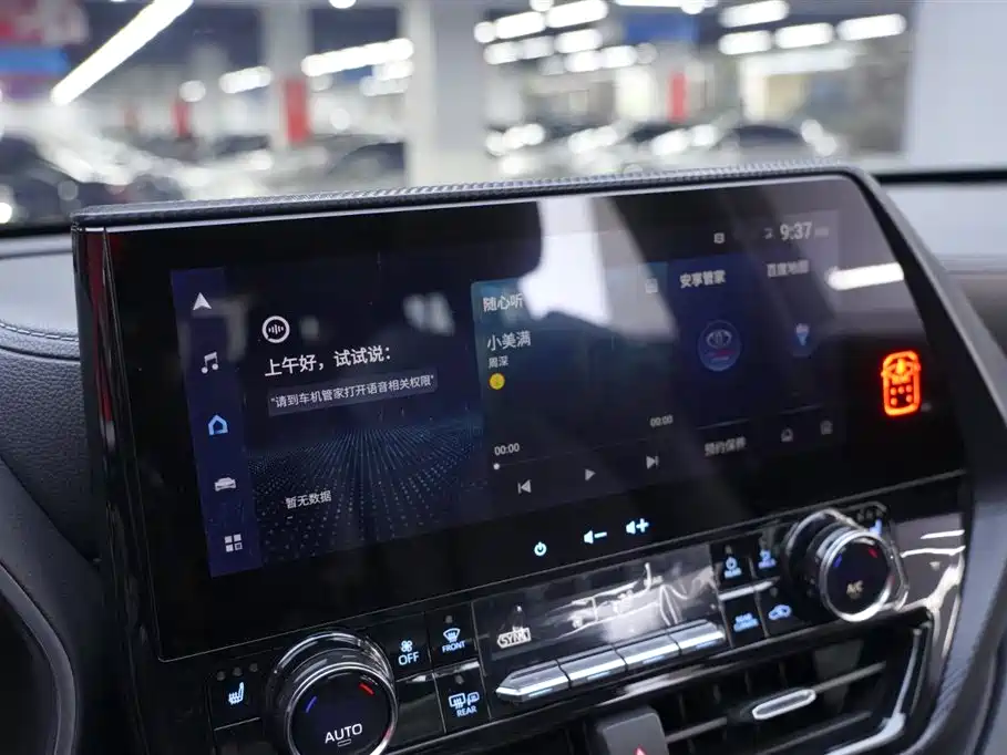 Toyota Crown Kluger 2022 2.5L HEV 4WD Premium Edition фото 8