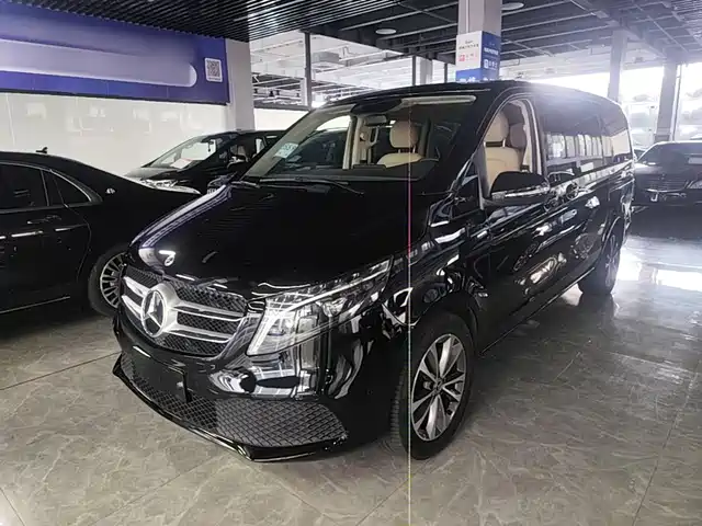 Mercedes-Benz V-Class 2024