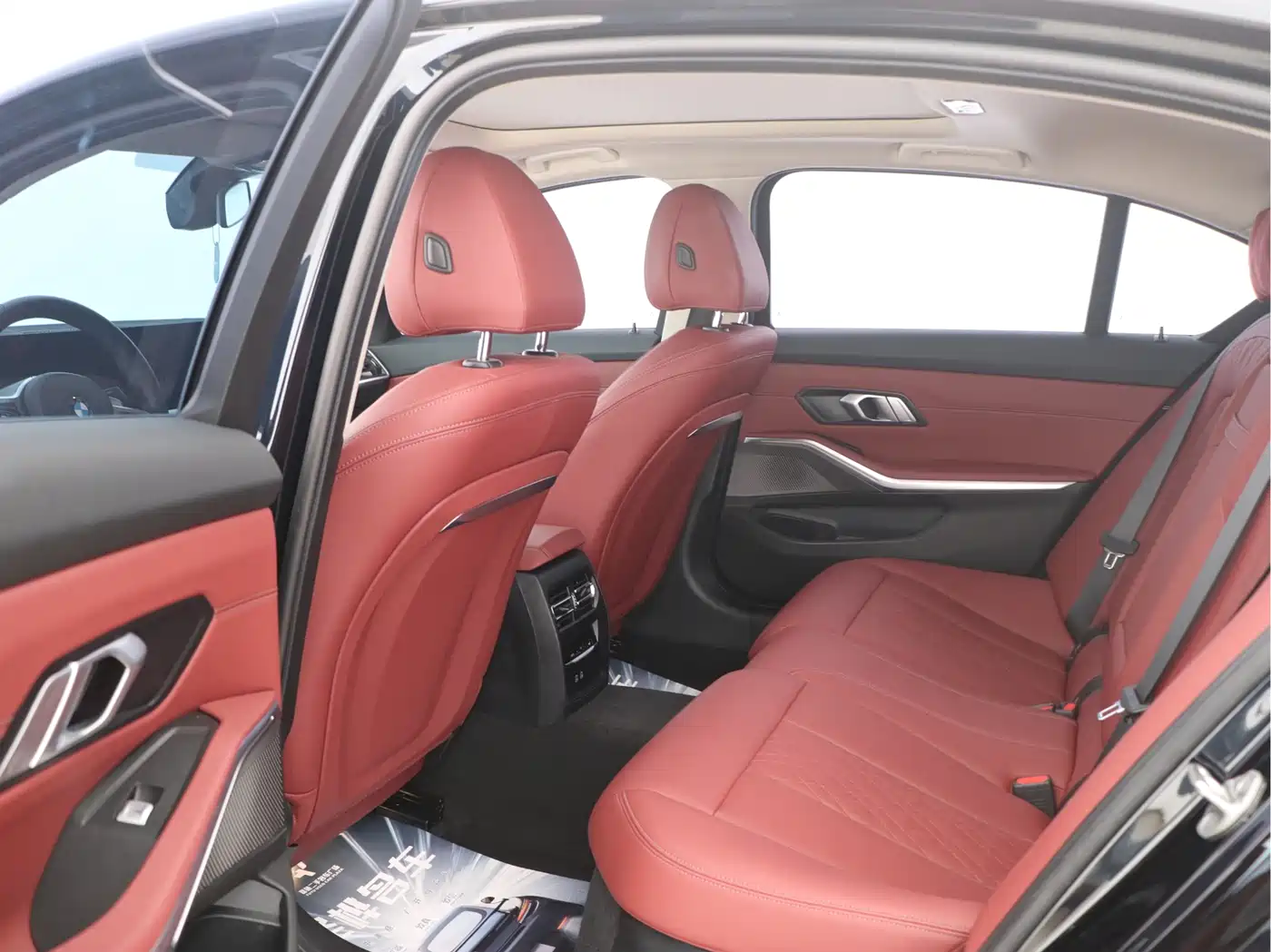 BMW 3 Series 2024 325Li M Sport Package фото 7