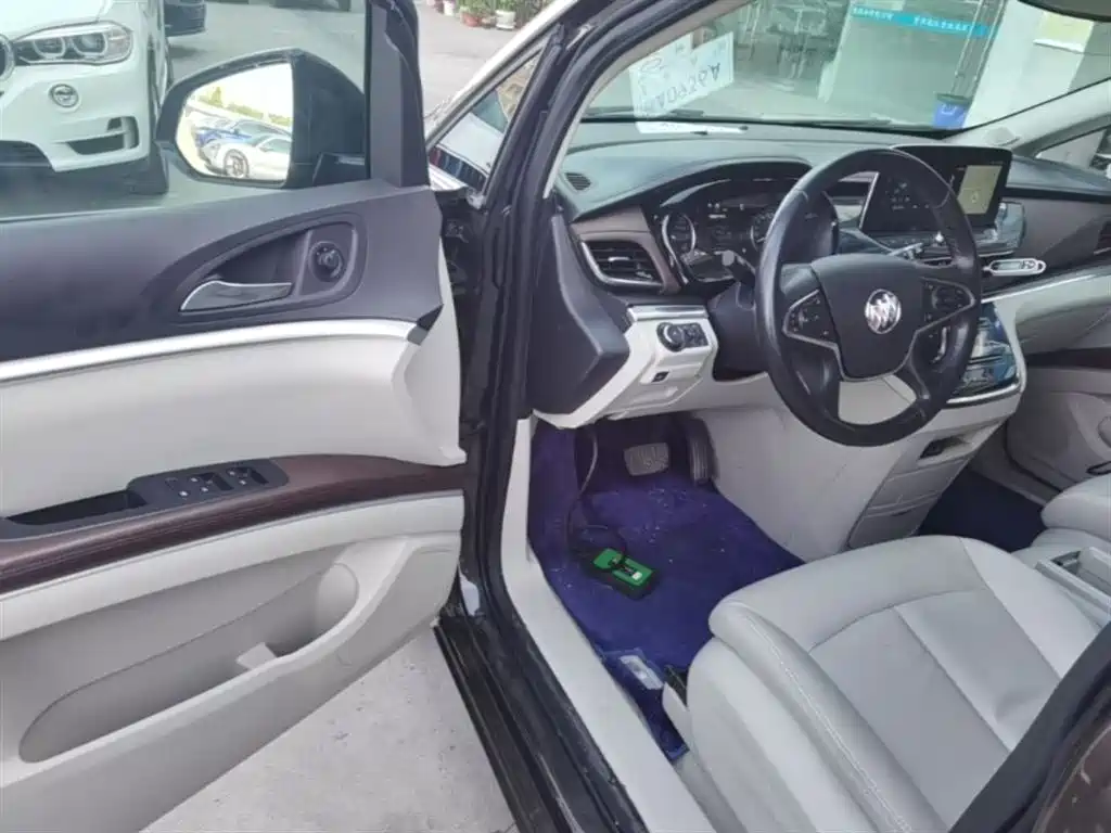 Buick GL8 2021 Land Business Class 652T Luxury фото 16