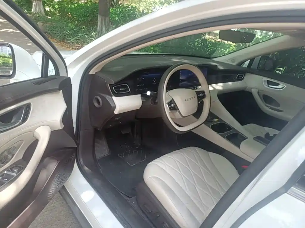 Roewe D7 2025 2023 DMH 125km Excellence Edition